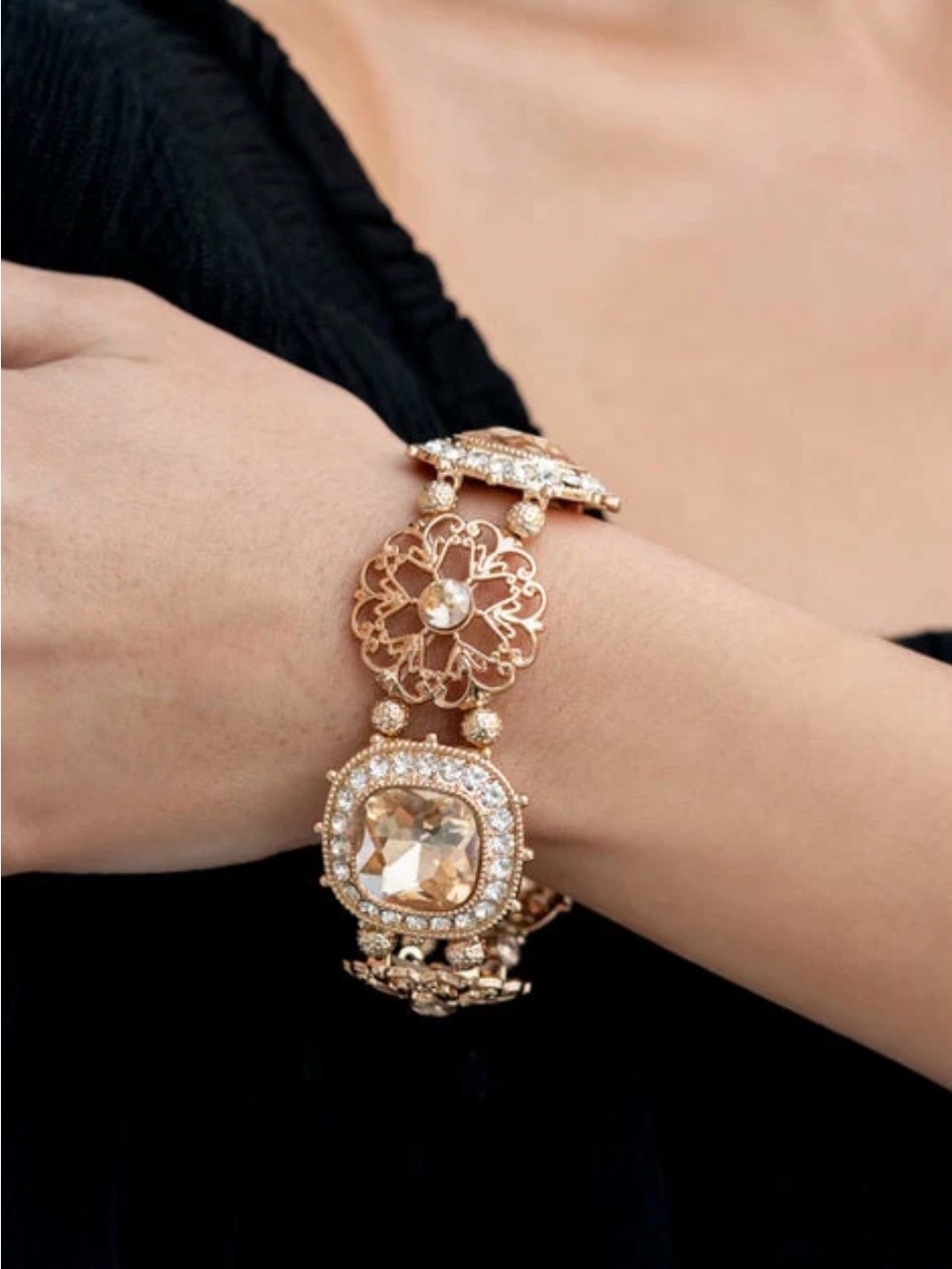 Paparazzi Bracelet ~ Gilded Gallery - Gold